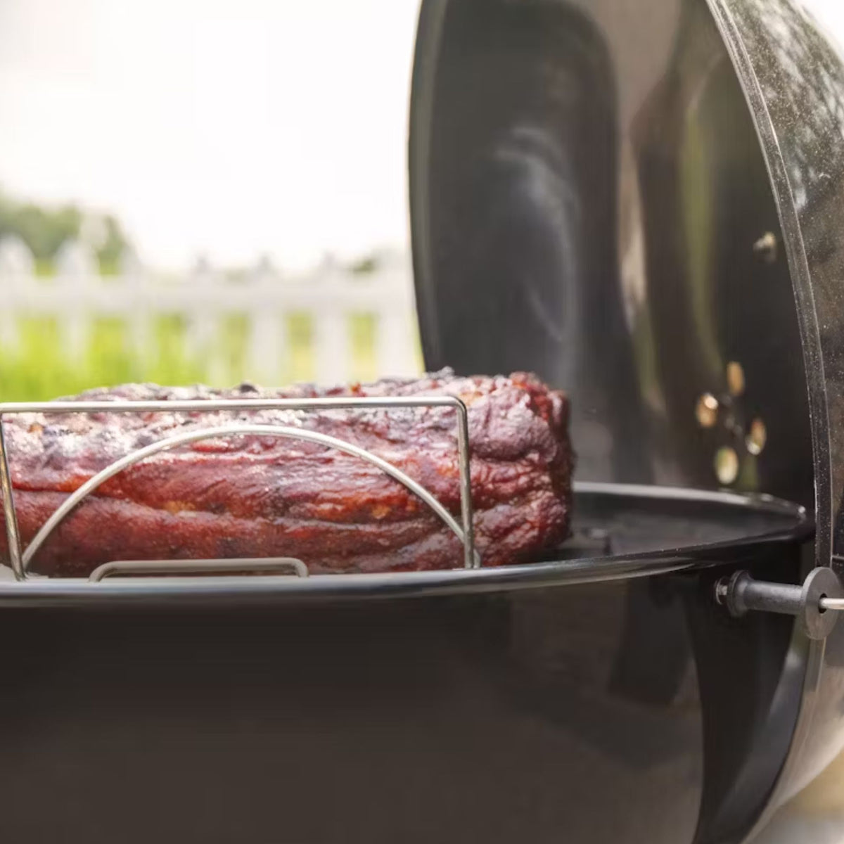 Churrasquera a carbón Master Touch GBS 26"