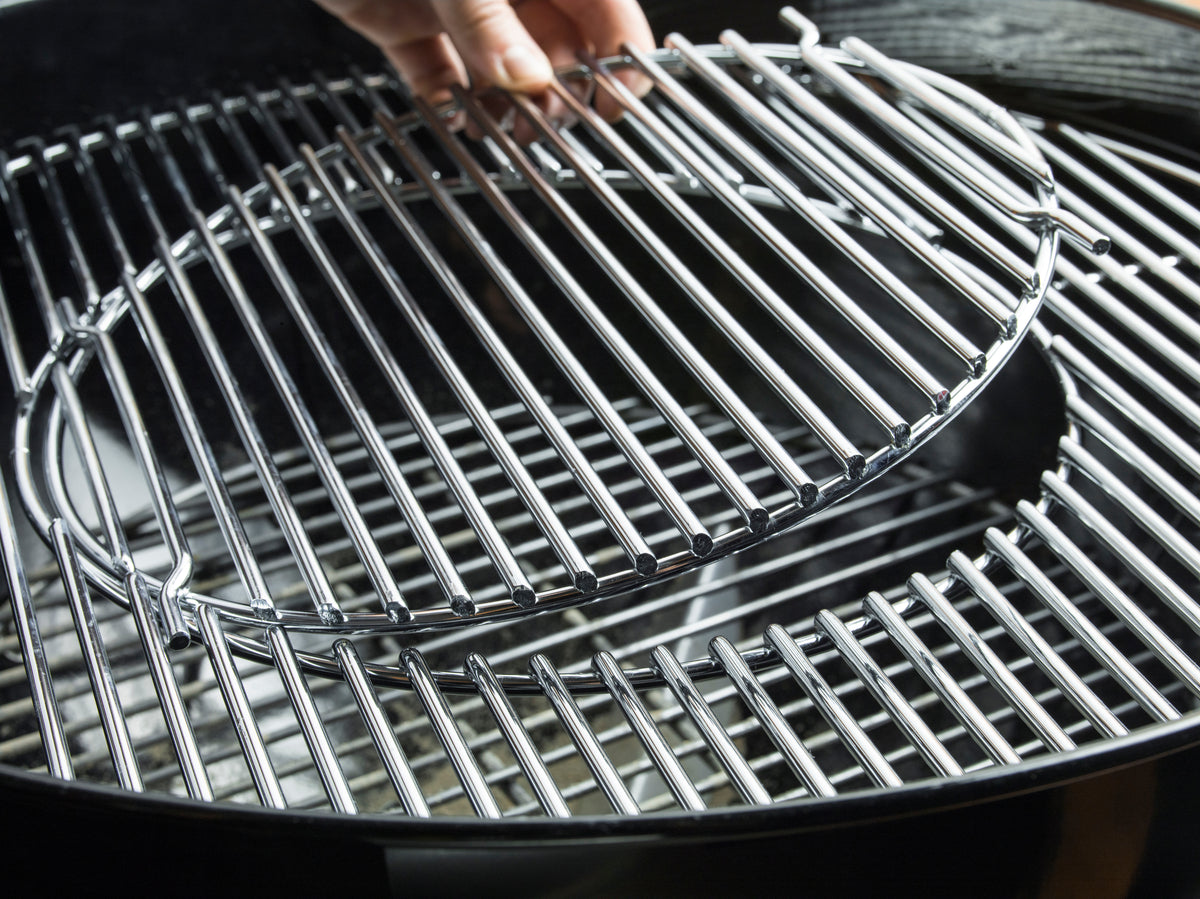 Churrasquera a carbón Master Touch 22”