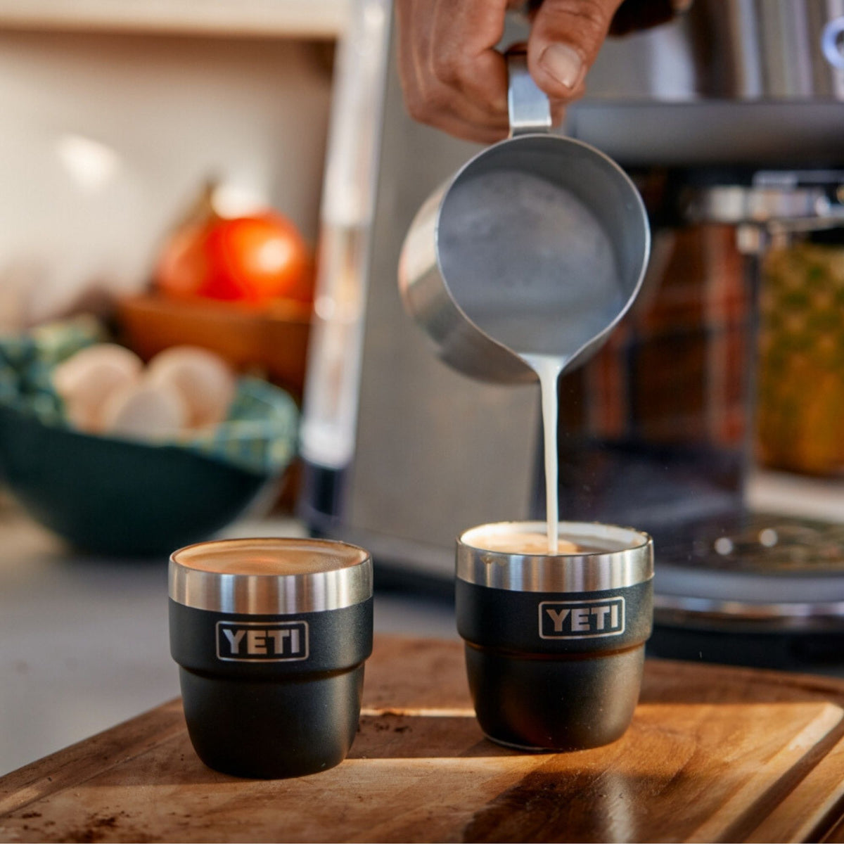 4 oz stackable cups