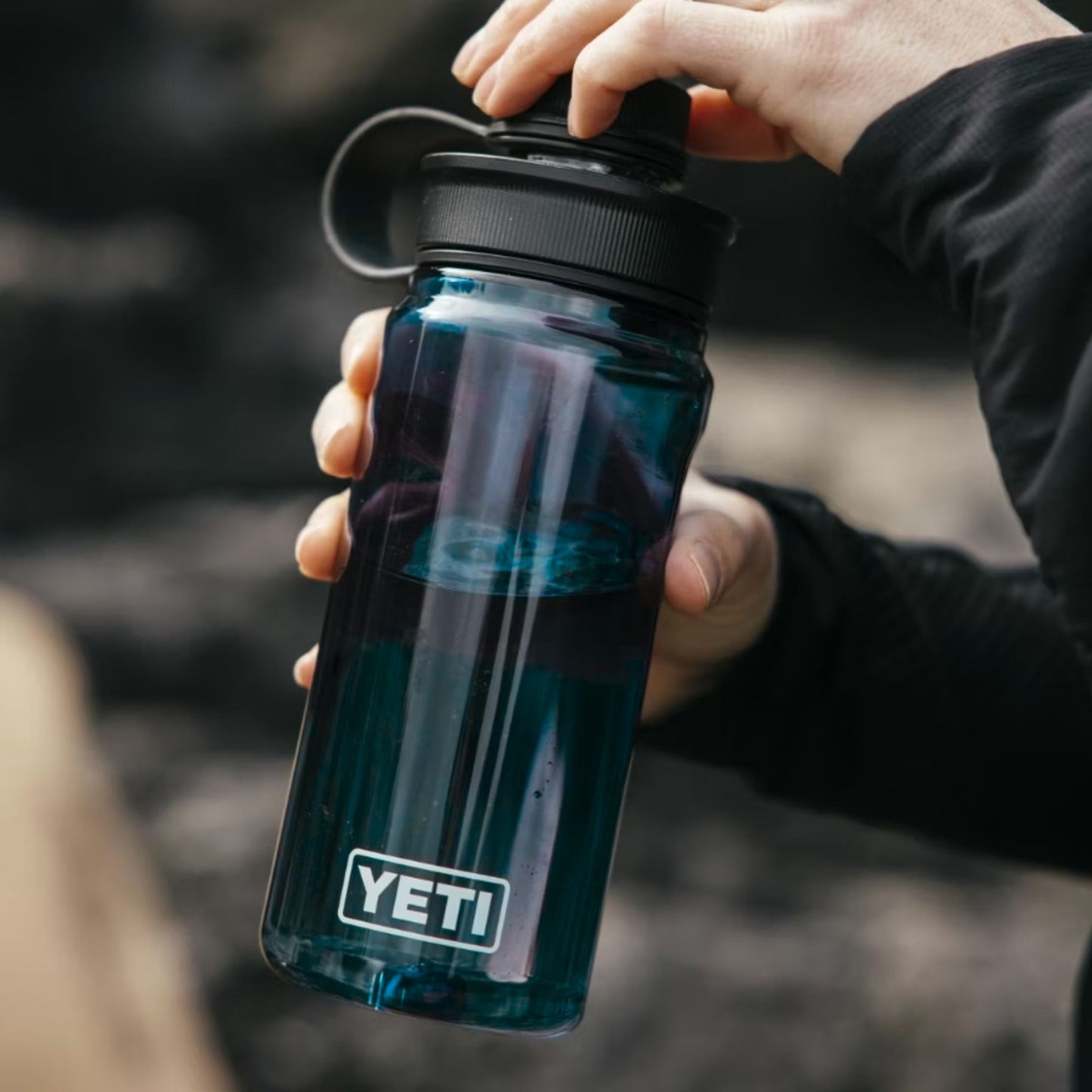 Yonder 20 oz / 0.6 L Tether Water Bottle