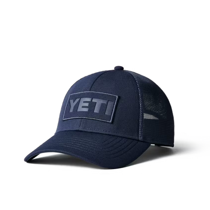 Trucker Hat / Gorra de perfil bajo
