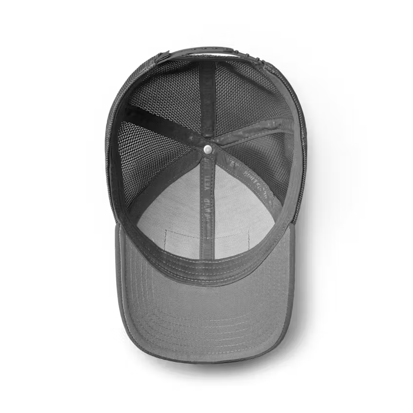 Trucker Hat / Gorra de perfil bajo